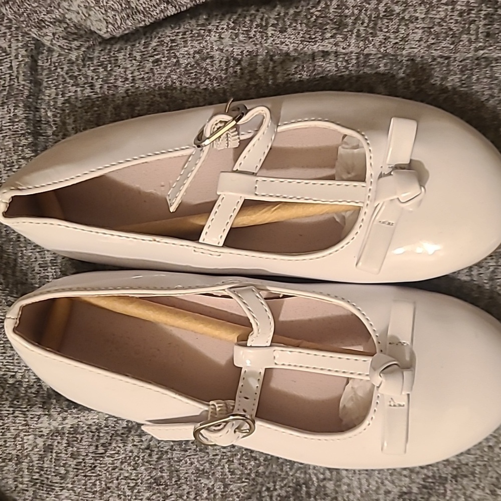 Girls dress shoes
